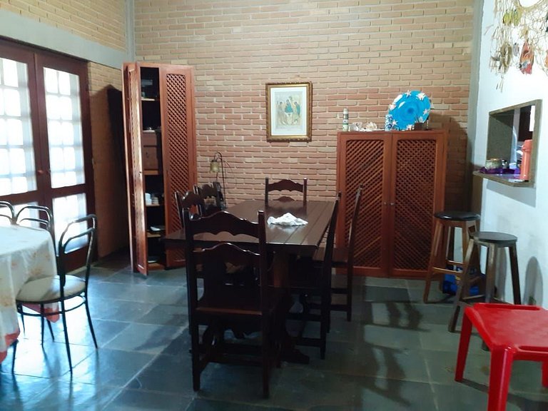 0048.00 – Casa - Recanto Da Lagoinha - 4 Dormitórios - 10 Pe