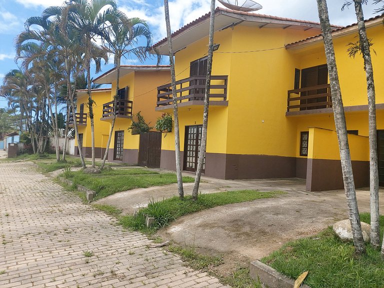 0184.02 Maranduba - Apartamento - 2 Dorm - 8 Pess -2 Quadras