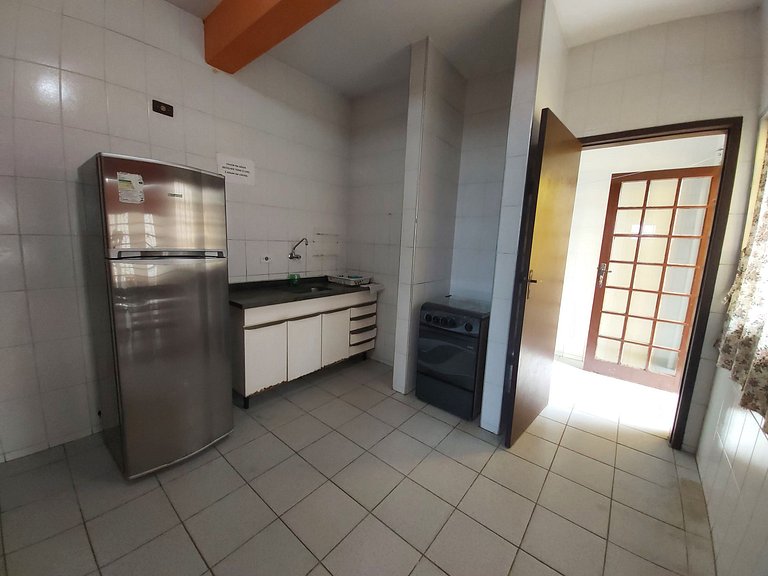 0184.02 Maranduba - Apartamento - 2 Dorm - 8 Pess -2 Quadras