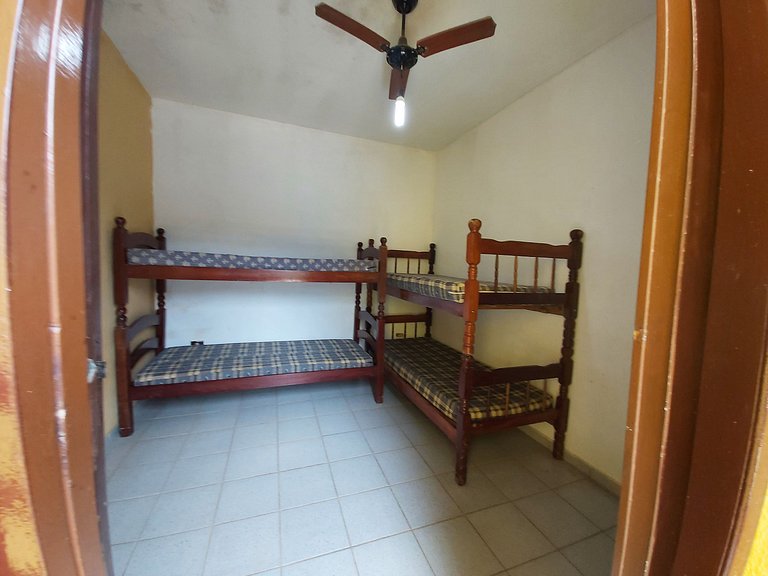 0184.02 Maranduba - Apartamento - 2 Dorm - 8 Pess -2 Quadras