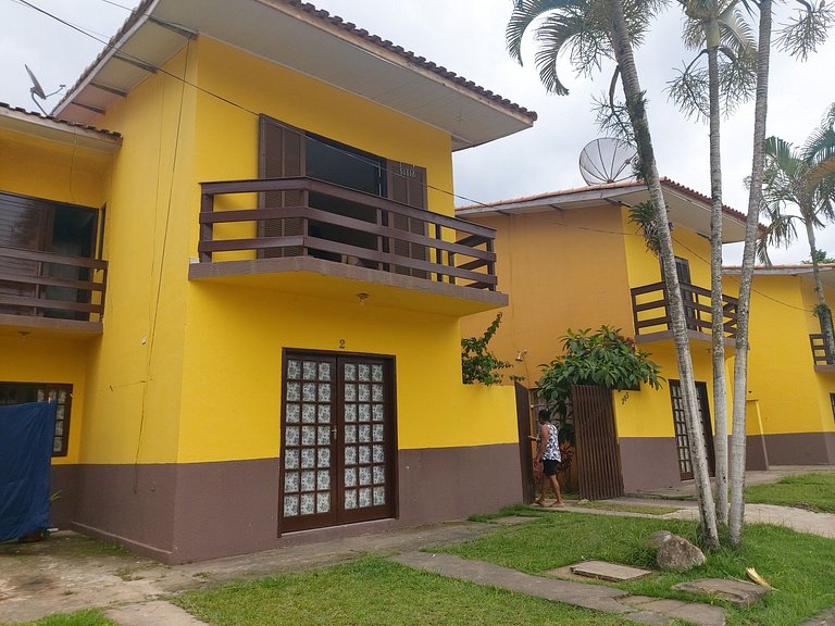 0184.06 - Maranduba - Apartamento - 2 Dorm - 8 Pess -2 Quadr